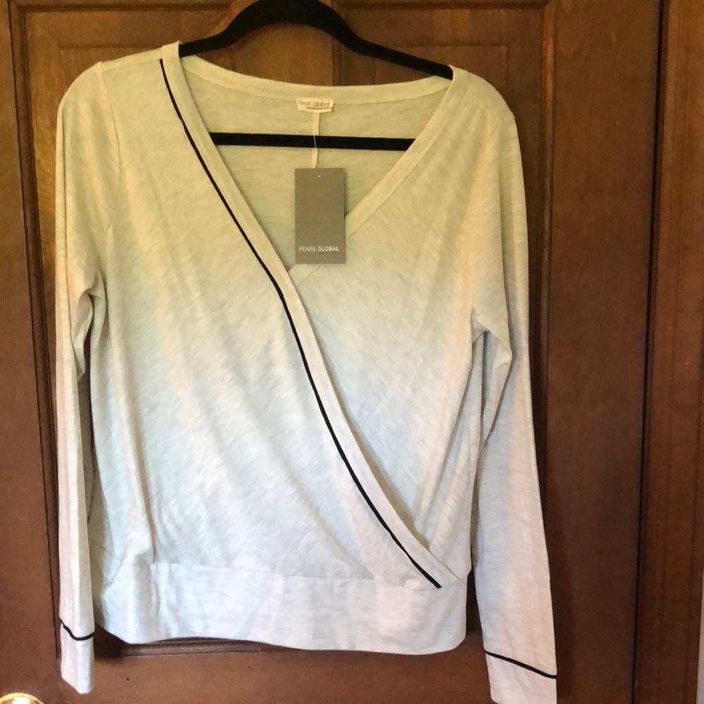 Long sleeve light heather grey top